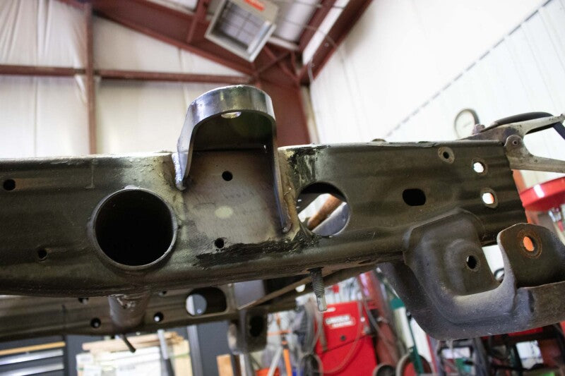 Rust Buster 11-18 Chevy Silverado 2500HD/3500HD Rear Bed Mount - Right