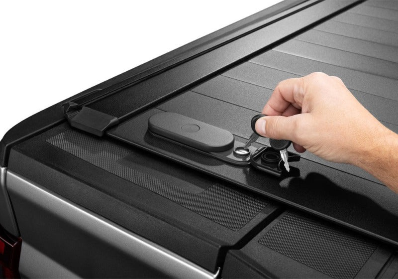 Retrax 19-24 GMC Sierra 1500 5.8ft Bed (CARBON PRO Bed ONLY) RetraxPRO EZ-Off FRC-4000