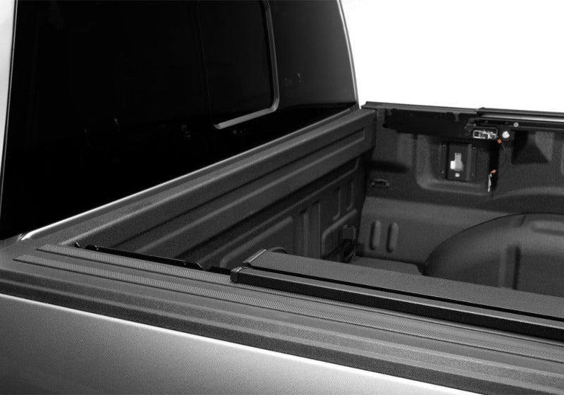 Retrax 19-26 Chev/GMC Silverado/Sierra 1500 5.8ft Bed (No Side Boxes) RetraxPRO EZ-Off FRC-4000