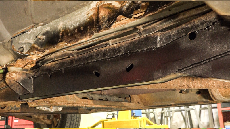 Rust Buster Avalanche/Suburban/Yukon Center Frame Repair Kit - Left