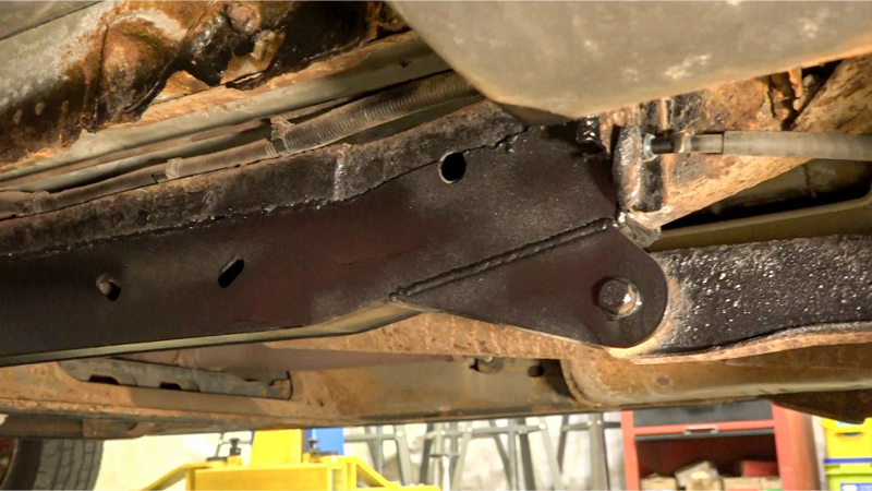 Rust Buster Avalanche/Suburban/Yukon Center Frame Repair Kit - Left