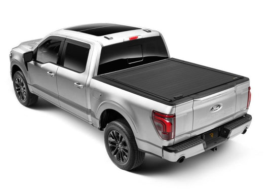 RealTruck 04-24 Nissan Titan CC 5.5ft Bed (w or w/o Utilitrack) RetraxPRO EZ-Off FRC-4000